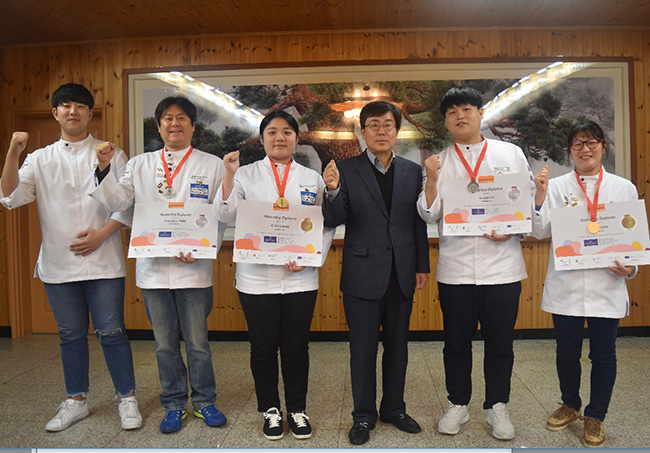 (나날)20181210가야대 재학생 국제대회 요리전에서 금메달.jpg