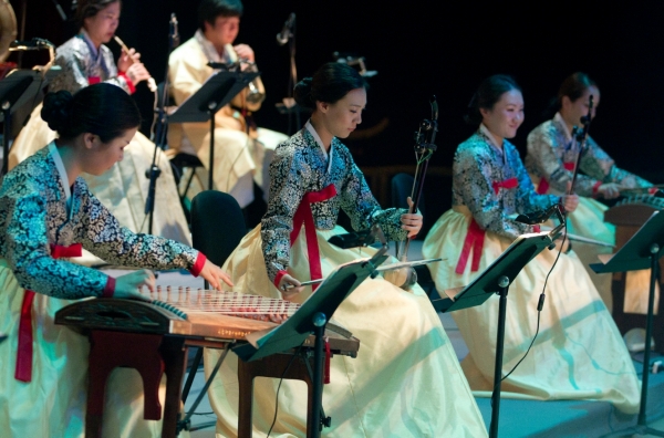 경남국악관현악단 ‘휴’가 오는 29일 오후 7시 30분 진해야외공연장(진해구 천자로 103)에서 국악뮤지컬 을 초연한다.