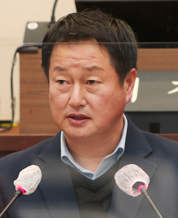 5분 자유발언을 하는 밀양시의회 박진수 시의원 /밀양시의회
