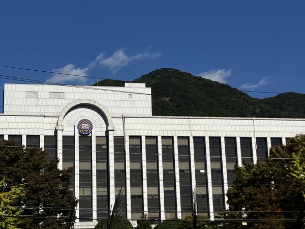 창원지방법원 전경. /경남도민일보DB