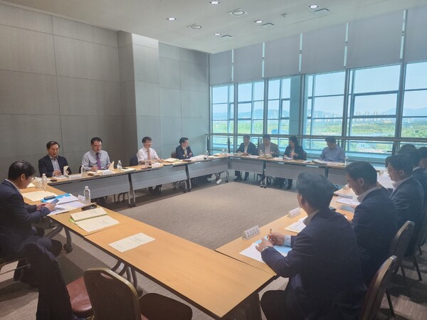 김명주 경남도 경제부지사는 21일 기획재정부가 연 2024년 지방재정협의회에 참석해 2025년도 국비 주요사업 5건을 요청했다. /경남도