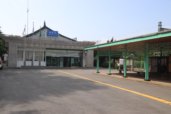 작고 소박한 원동력. 영남알프스 등산객에게는 중요한 관문이다. /이서후 기자 