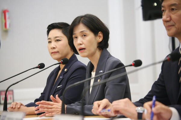 박은정 조국혁신당 국회의원이 25일 오전 국회 본청에서 열린 당 검찰독재조기종식특별위원회 발족식에서 발언하고 있다. /박은정 의원실