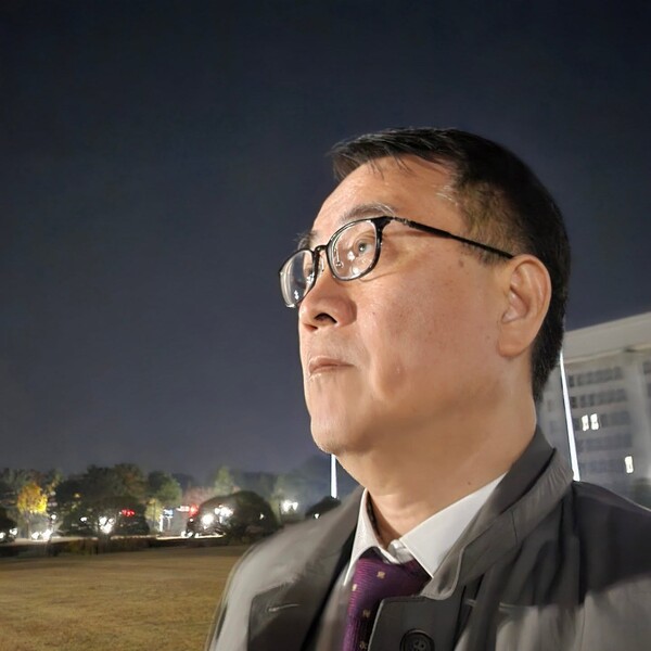 밤 늦은 시간 국회에서 퇴근하는 최형두 의원. /최형두 누리소통망