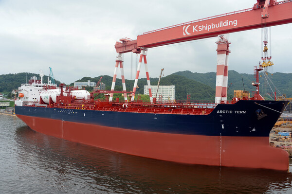 경남 중소형 조선사인 케이조선이 제작한 5만t급 LNG(액화천연가스) 이중 연료 추진 석유화학제품운반선. /케이조선