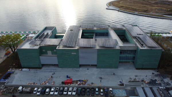 창원 마산합포구 3.15해양누리공원에 조성된 민주주의전당 전경. /창원시