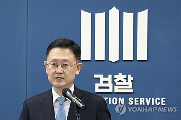 박세현 검찰 비상계엄 특별수사본부 본부장이 8일 오후 서울 서초구 서울고검 기자실에서 수사 관련 브리핑을 열고 있다. /연합뉴스