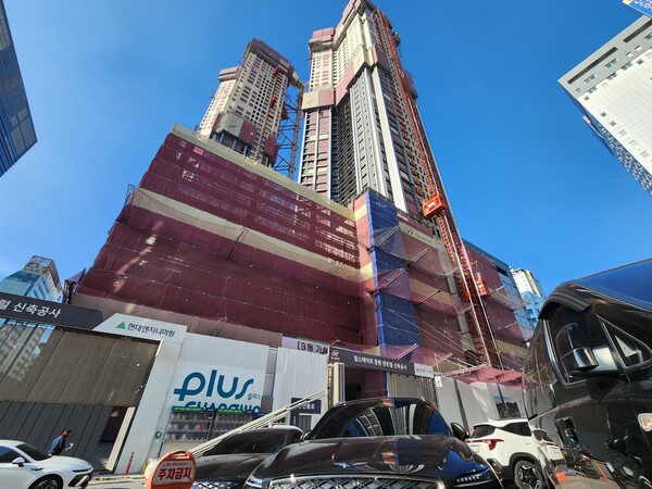 창원시 성산구 상남동 '힐스테이트 창원 센트럴' 공사 현장 모습. /박신 기자