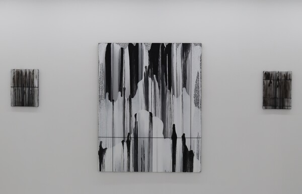 갤러리 이목에 김성훈 작가가 그린 작품이 걸려 있다. /백솔빈 기자