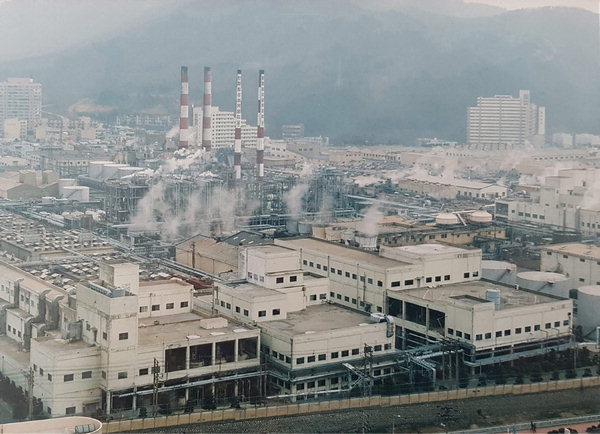 1999년 6월 12일 당시 한일합섬 전경. /경남도민일보 DB