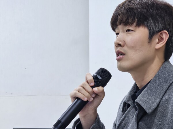 이창현 신라대 역사교육과 교수가 지난 6일 오후 창원시 마산회원구 양덕동 3.15아트센터 국제희의장에서 발언하고 있다. /최석환 기자