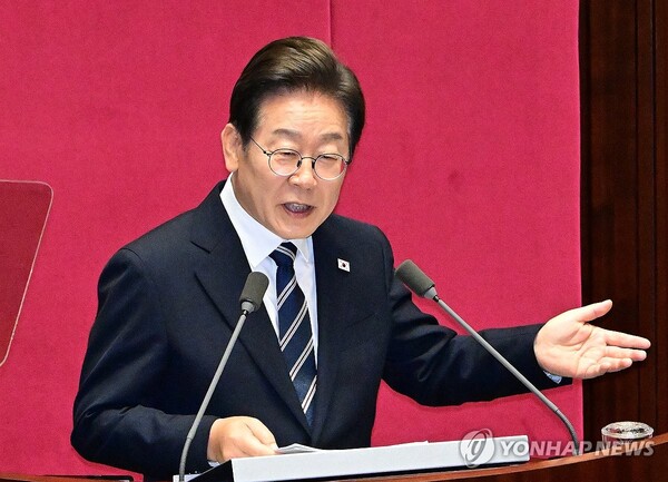 이재명 대통령이 26일 국회 본회의장에서 추가경정예산 시정연설을 하고 있다. /연합뉴스