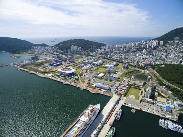 국립해양박물관을 비롯해 해양수산분야 공공기관이 밀집해 있는 부산 영도구 동삼혁신지구 전경. /부산시