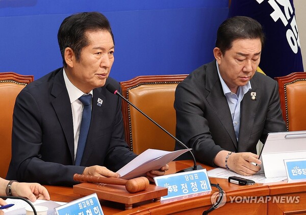 더불어민주당 정청래 대표가 22일 국회에서 열린 최고위원회의에서 발언하고 있다. /연합뉴스