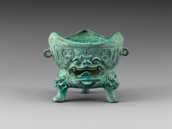 귀면 청동로(鬼面靑銅爐). /국립중앙박물관