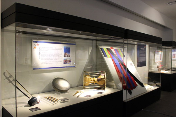 창원시립마산박물관에 있는 성신대제 관련 전시물.