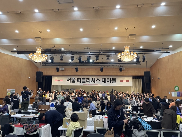 서울 국립중앙도서관에서 열린 퍼블리셔스 테이블. /박수진