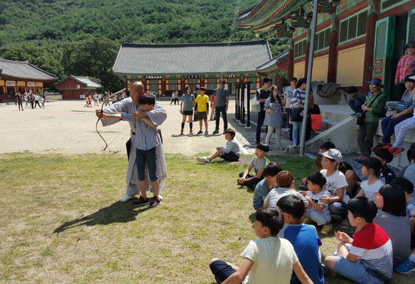 밀양 표충사 산사 문화 체험 프로그램.