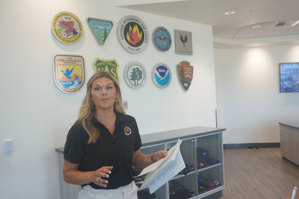 안드레아 굿(Andrea Good) 씨 NIFC 홍보담당자가 기관을 설명하고 있다. /공동취재팀