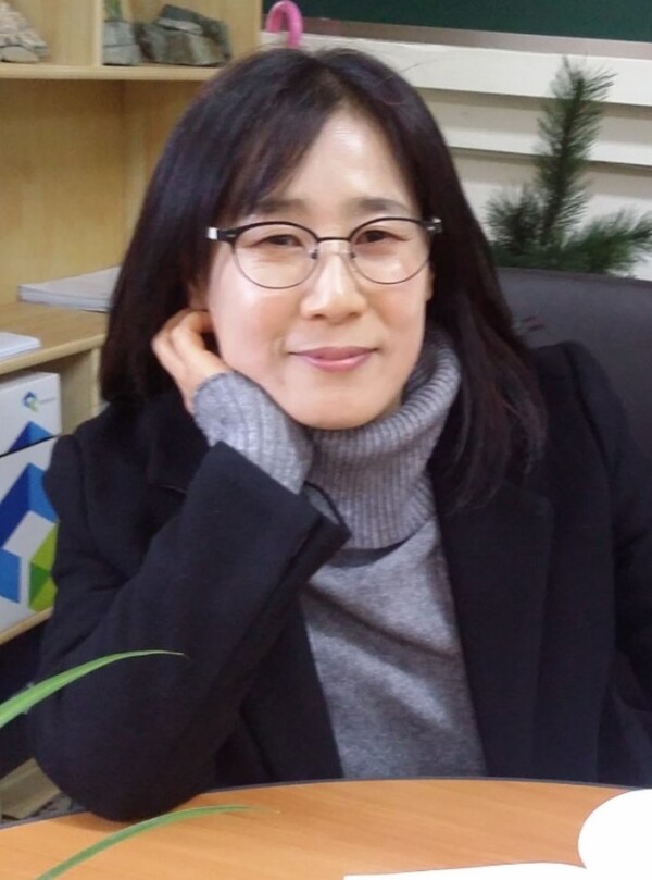 박종순 (아동문학평론가) 심사위원장. 