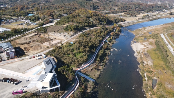 한방 체험 관광지 산청 동의보감촌에 ‘시오리길’이 조성됐다. 시오리길. /산청군