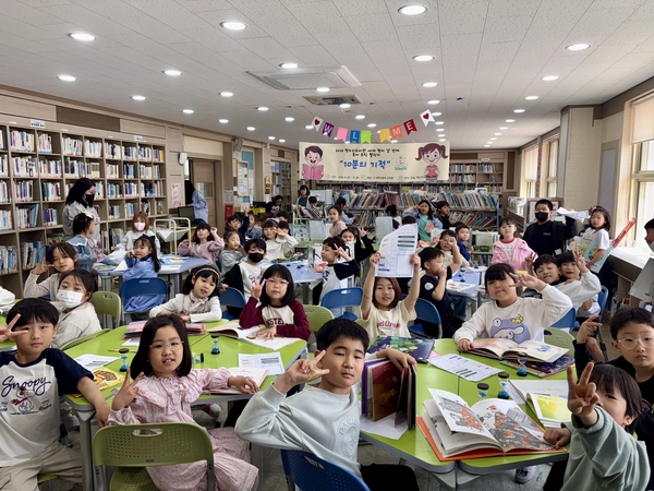 AI 시대 독서교육 중요성 강조되지만 경남 사서교사 배치율 13% 불과 - 뉴스 썸네일 이미지